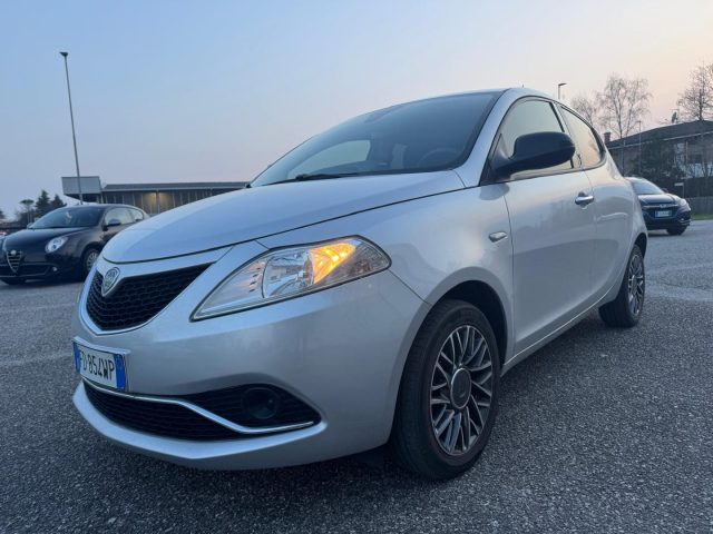 LANCIA Ypsilon usata, con ABS