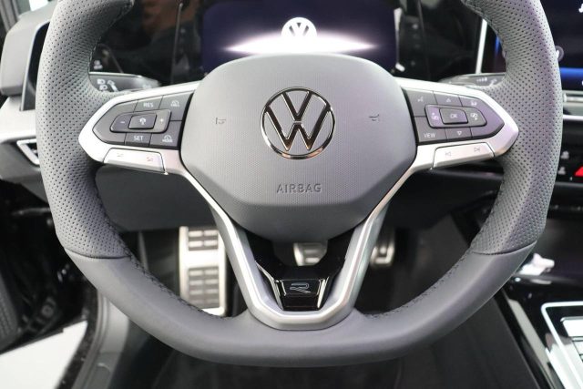 VOLKSWAGEN Golf usata, con Autoradio