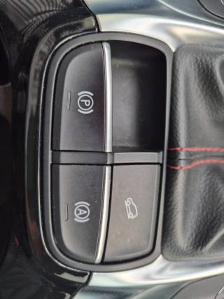 MG HS usata, con USB