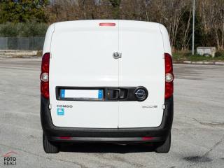 OPEL Combo usata, con Climatizzatore