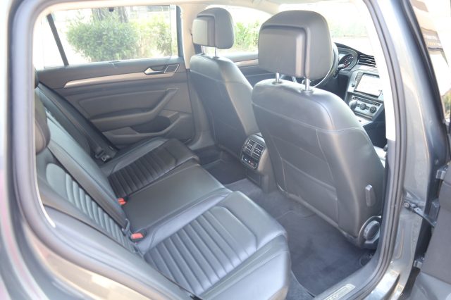 VOLKSWAGEN Passat Alltrack usata 131