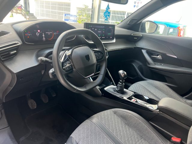 PEUGEOT 2008 usata, con Park Distance Control