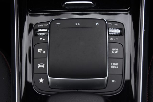 MERCEDES-BENZ GLA 250 usata, con Tettuccio apribile