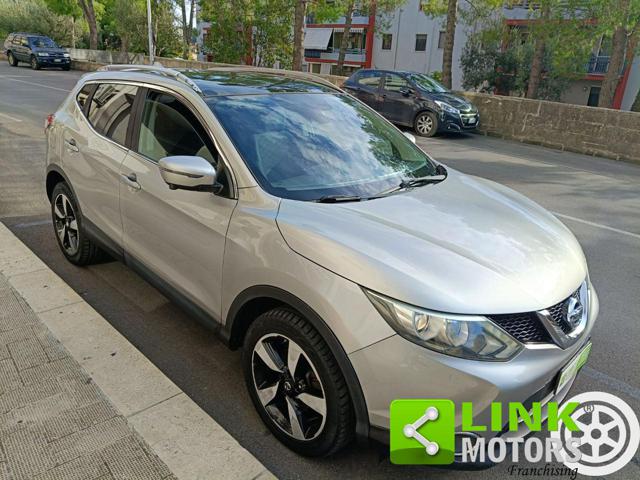 NISSAN Qashqai usata, con Sensori di parcheggio posteriori