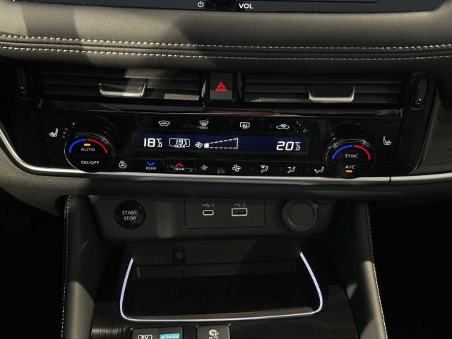 NISSAN X-Trail usata, con Autoradio digitale