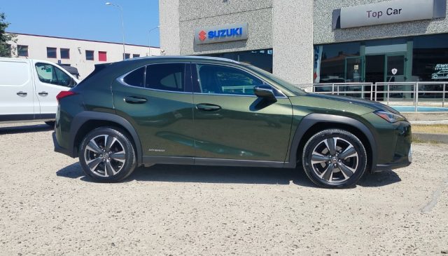 LEXUS UX 250h usata, con Airbag