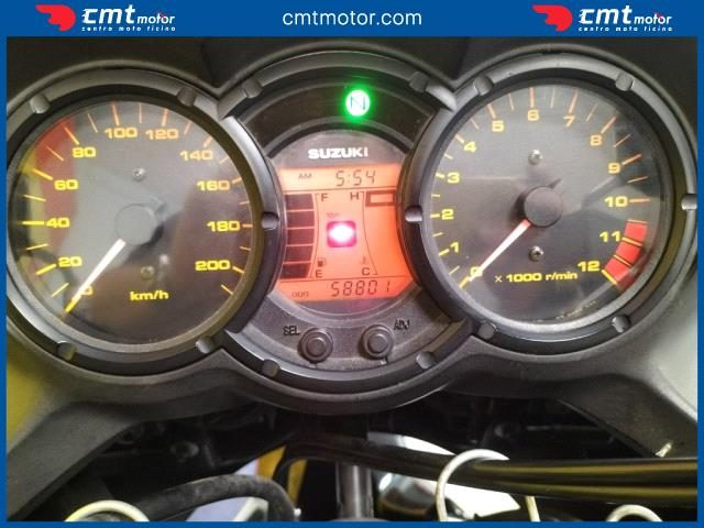 SUZUKI V-Strom 650 usata 4