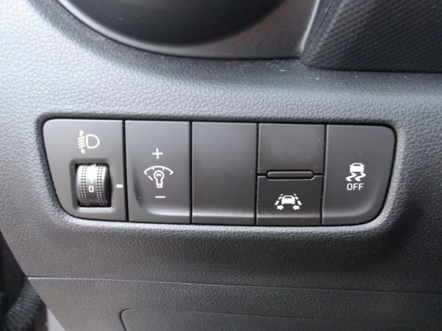 HYUNDAI Kona usata, con Fendinebbia