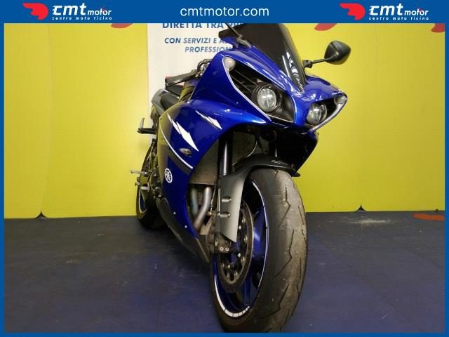YAMAHA YZF R1 usata 1