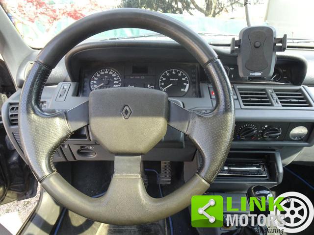 RENAULT Clio usata, con Tettuccio apribile