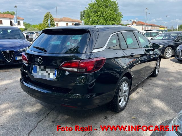 OPEL Astra usata, con Airbag