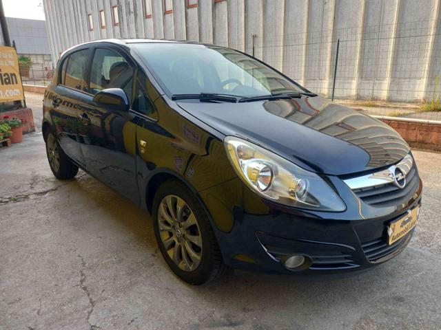 OPEL Corsa usata, con Airbag laterali