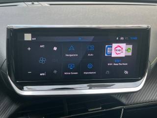 PEUGEOT 2008 usata, con Sistema di navigazione