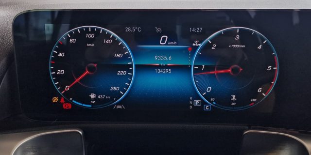 MERCEDES-BENZ GLB 200 usata, con Filtro antiparticolato