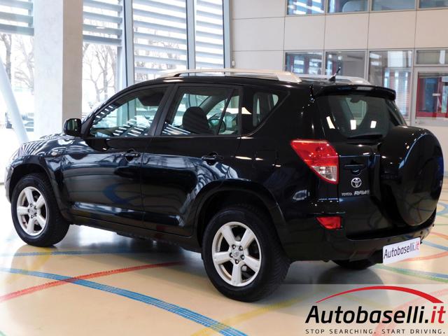 TOYOTA RAV 4 usata, con Alzacristalli elettrici