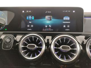 MERCEDES-BENZ CLA 180 usata, con Sedile posteriore sdoppiato