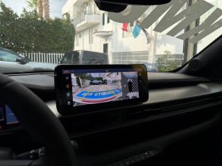 JEEP Avenger usata, con USB