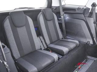 PEUGEOT 5008 usata 11