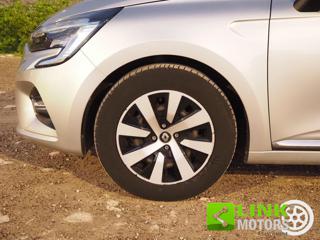 RENAULT Clio usata, con Luci diurne LED