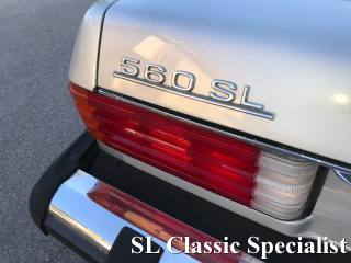 MERCEDES-BENZ SL 560 usata 13