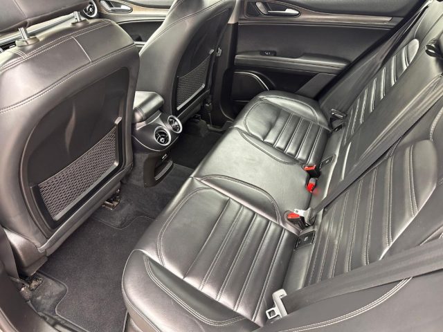 ALFA ROMEO Stelvio usata, con Controllo automatico clima