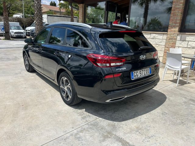 HYUNDAI i30 usata, con Autoradio