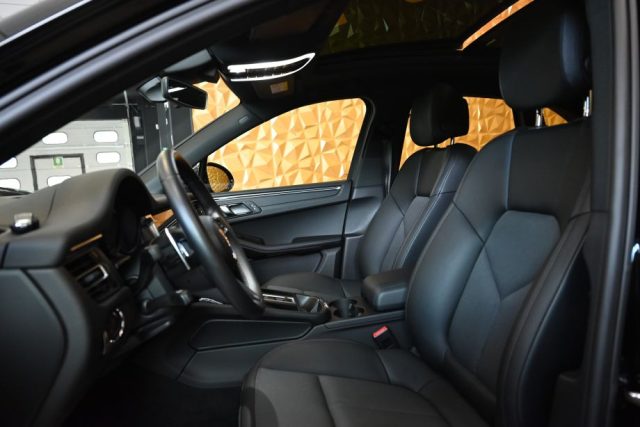 PORSCHE Macan usata 105