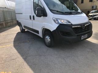 OPEL Movano usata, con Airbag