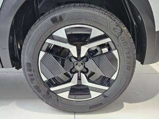 PEUGEOT 2008 usata, con Fari LED