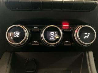 RENAULT Captur usata 23