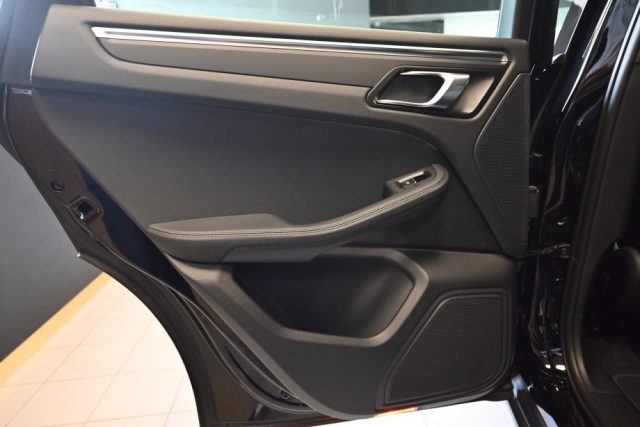 PORSCHE Macan usata 137