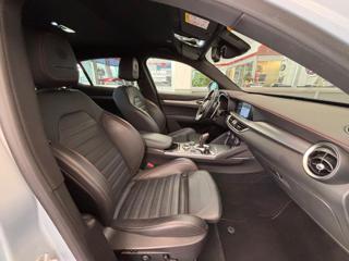 ALFA ROMEO Stelvio usata, con Controllo automatico clima
