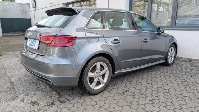 AUDI A3 usata, con Autoradio