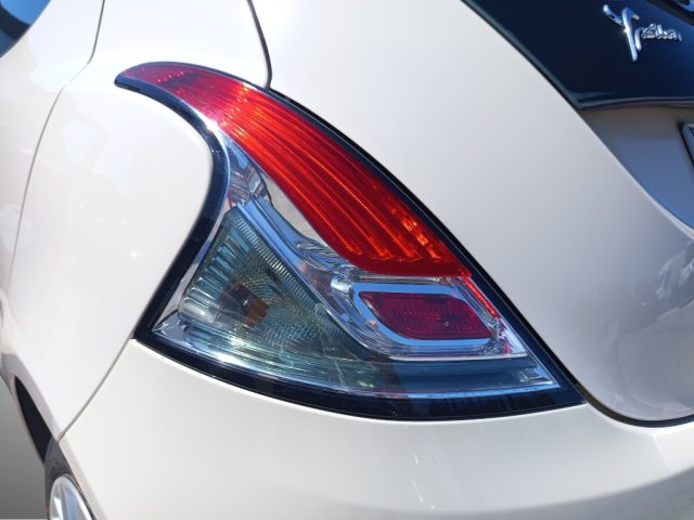 LANCIA Ypsilon usata 13