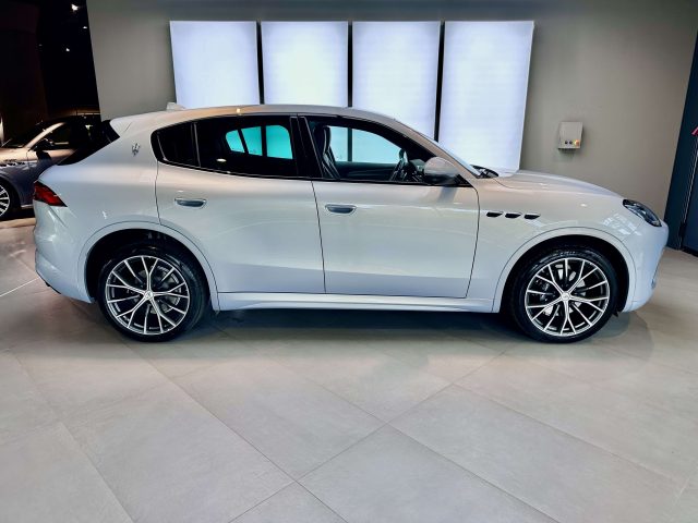 MASERATI Grecale usata, con Alzacristalli elettrici