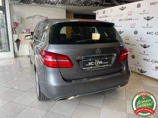 MERCEDES-BENZ B 180 usata, con Autoradio