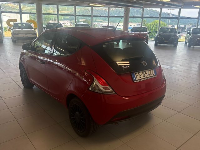 LANCIA Ypsilon usata, con Autoradio