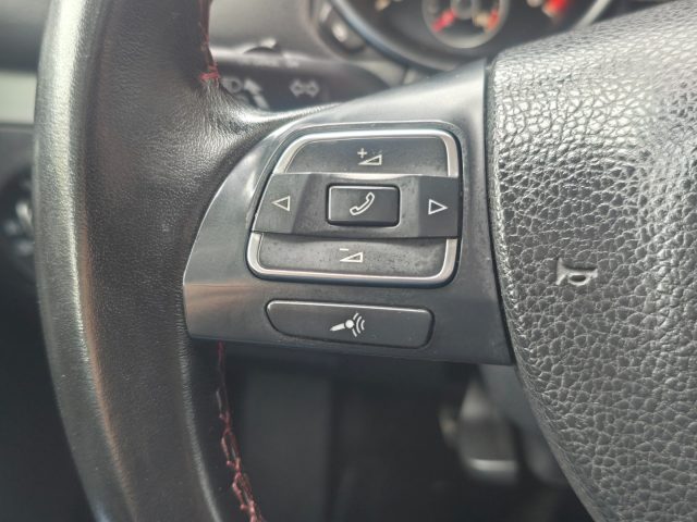 VOLKSWAGEN Golf usata, con Volante multifunzione