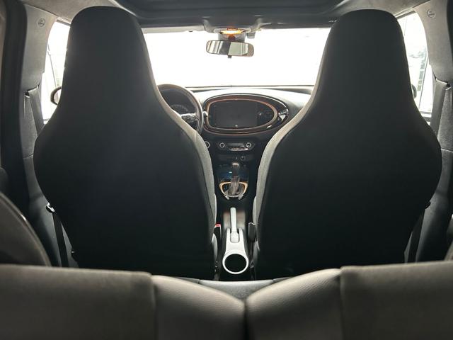 TOYOTA Aygo X usata, con Park Distance Control