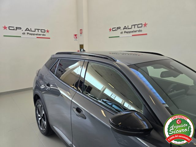 PEUGEOT 2008 usata, con Volante multifunzione