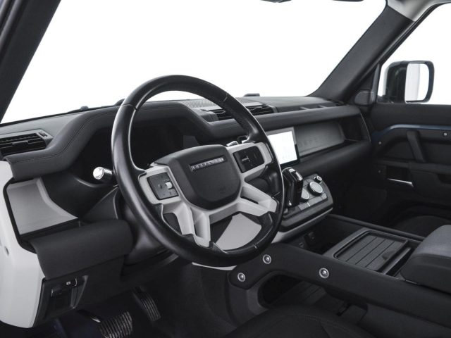 LAND ROVER Defender usata 12