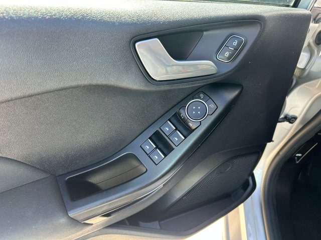FORD Fiesta usata, con Park Distance Control