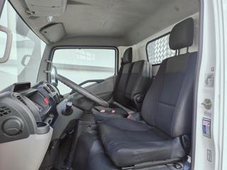 NISSAN Cabstar usata, con USB