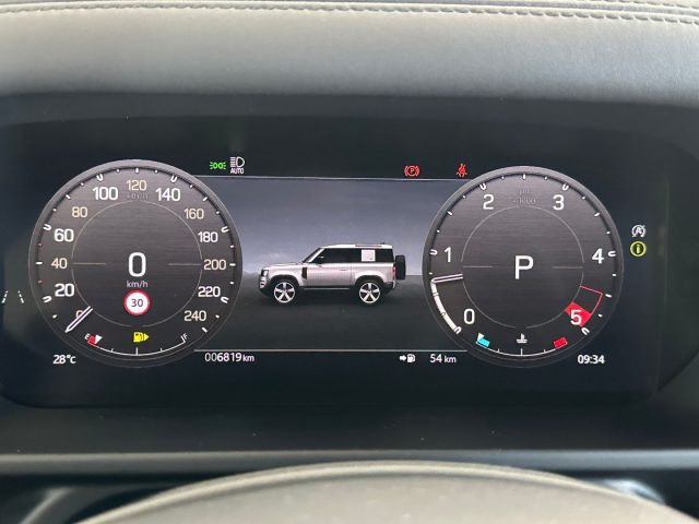 LAND ROVER Defender usata, con Fari LED