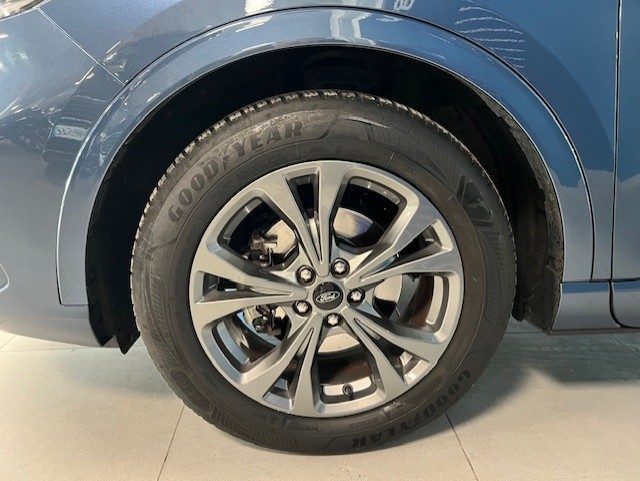 FORD Kuga usata, con Sistema di navigazione