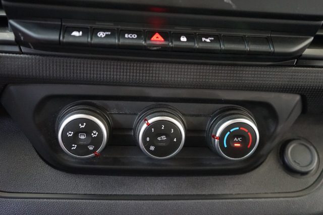 RENAULT Trafic usata, con Autoradio digitale