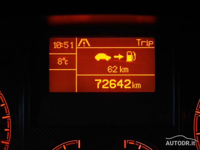 PEUGEOT Boxer usata, con Vivavoce