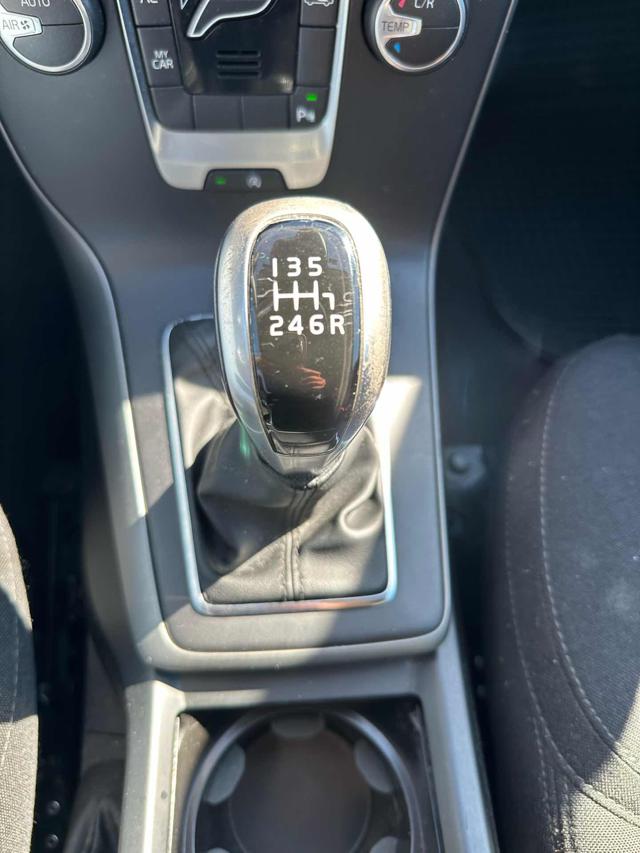 VOLVO V40 usata, con Bluetooth