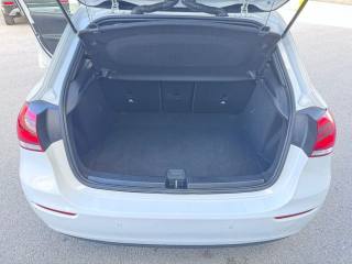 MERCEDES-BENZ A 180 usata, con Touch screen