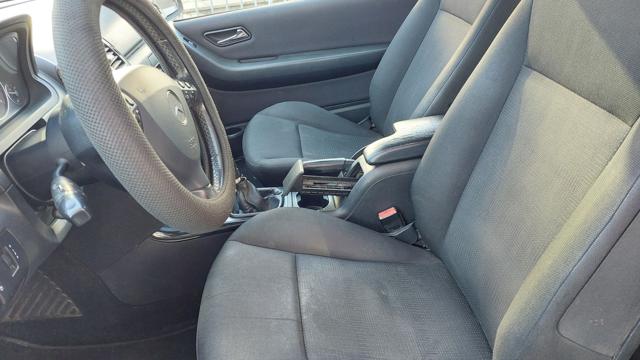 MERCEDES-BENZ A 160 usata, con Alzacristalli elettrici